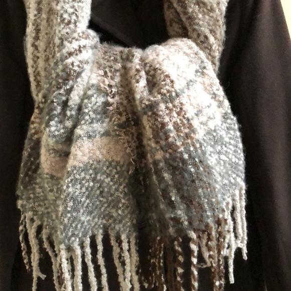 Waverly blanket scarf in neutrals brown & cream - Picture 6 of 13